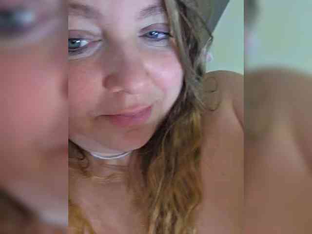 FLUFFY_BEAUTY webcam