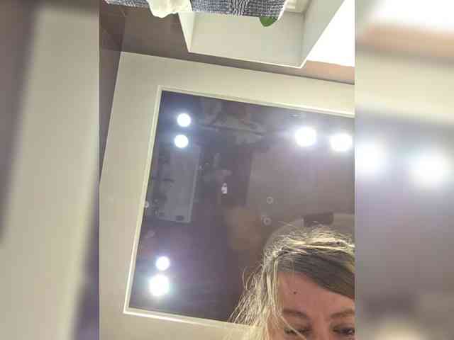 FLUFFY_BEAUTY webcam