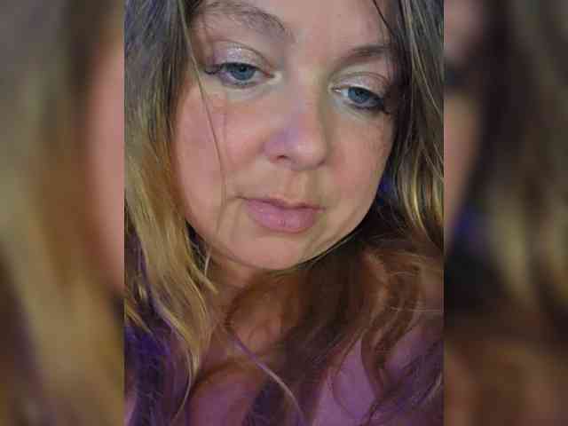 FLUFFY_BEAUTY webcam