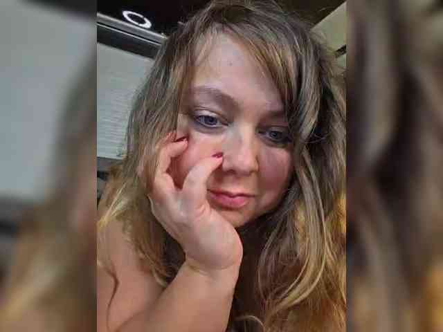 FLUFFY_BEAUTY webcam