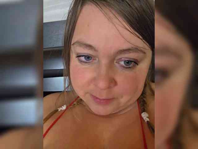 FLUFFY_BEAUTY webcam