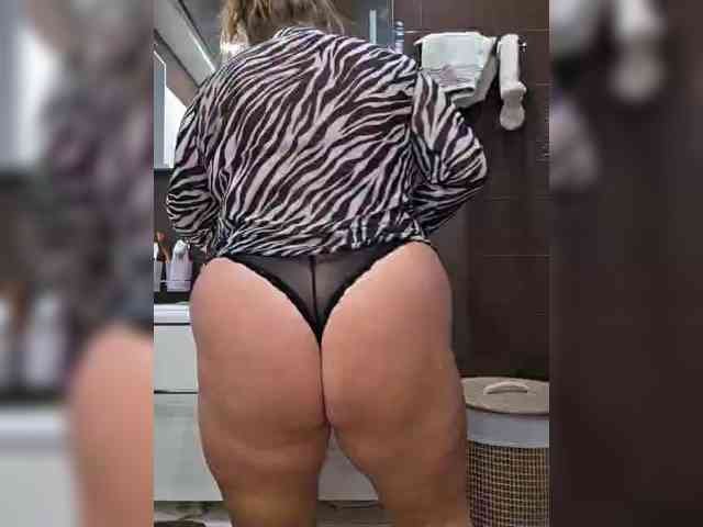 FLUFFY_BEAUTY webcam