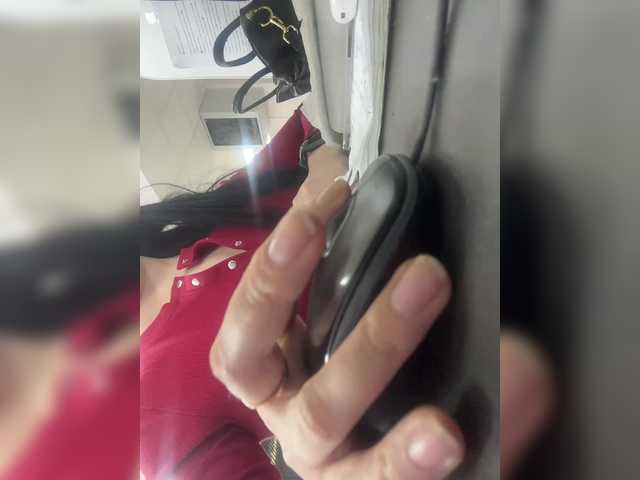 Valeria777161's BongaCams show and profile