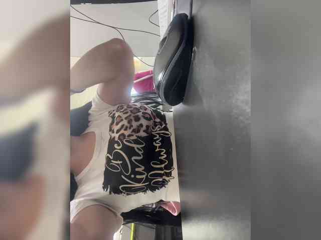 Valeria777161 webcam