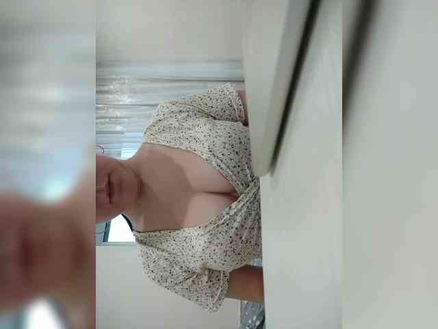 Valeria777161 webcam