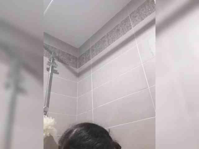 Zlykaa webcam