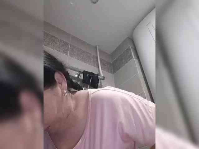 Zlykaa webcam