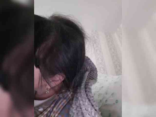 Zlykaa webcam