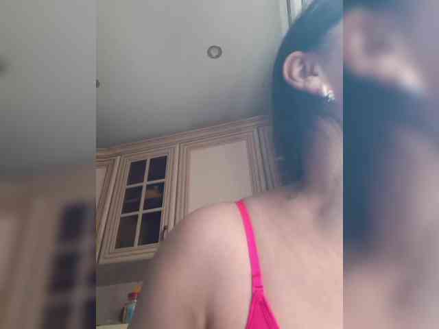Zlykaa webcam