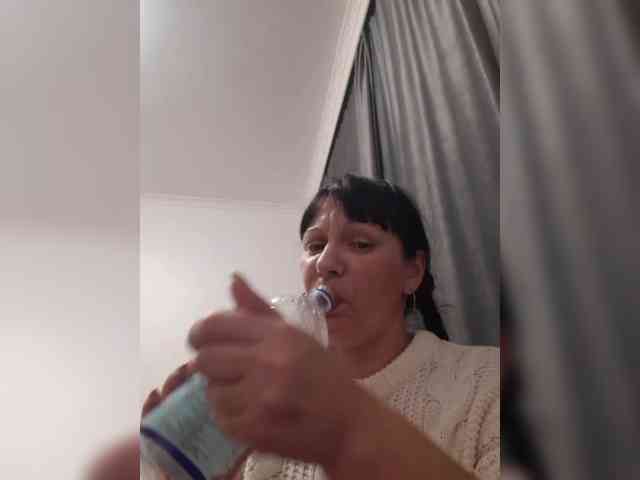 Zlykaa Live Webcam on BongaCams