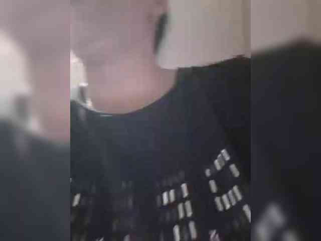 Zlykaa webcam