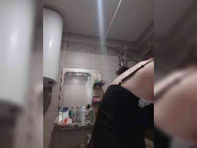 Zlykaa webcam