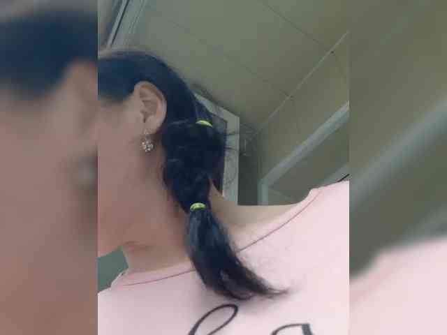 Zlykaa webcam