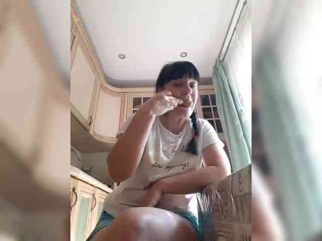 striptease cam Zlykaa