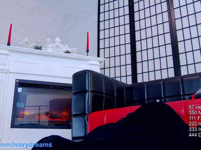 IvoryDreams webcam