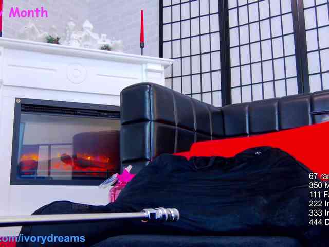 IvoryDreams webcam