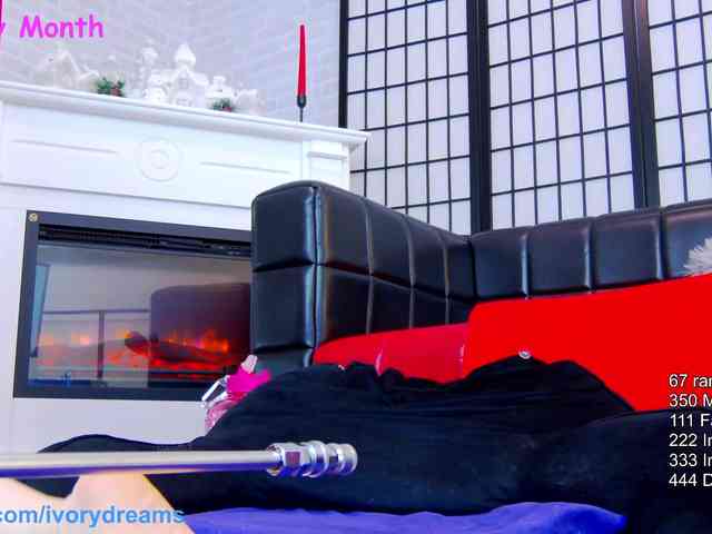 IvoryDreams webcam
