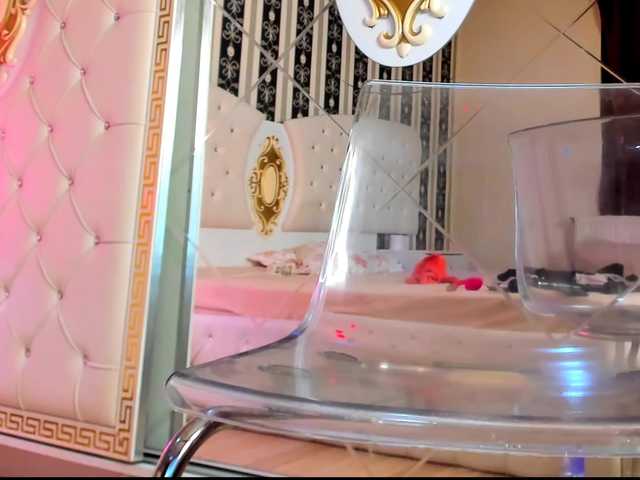 Aidasina's BongaCams show and profile