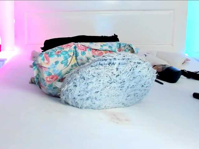 Aidasina's BongaCams show and profile