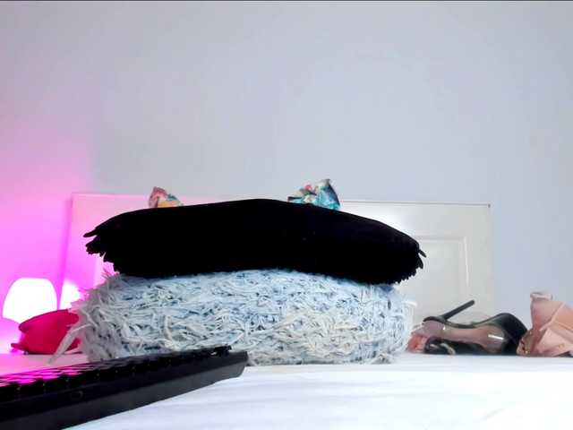 Aidasina's BongaCams show and profile