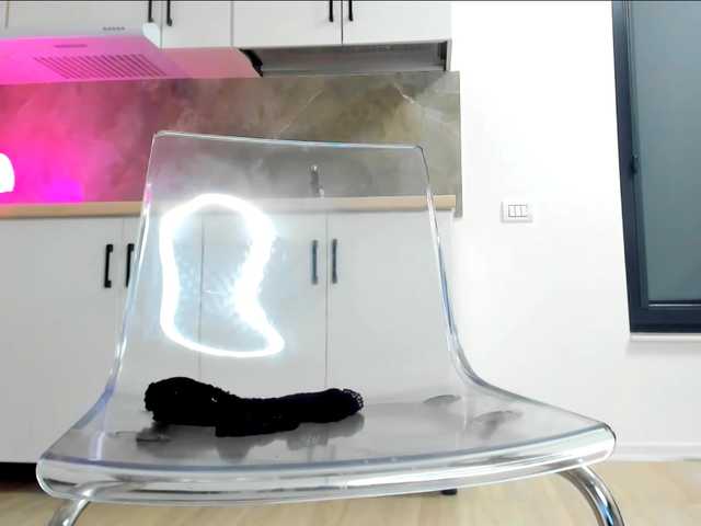 Aidasina's BongaCams show and profile