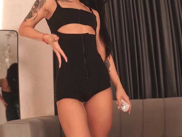 sexy-assian's BongaCams show and profile