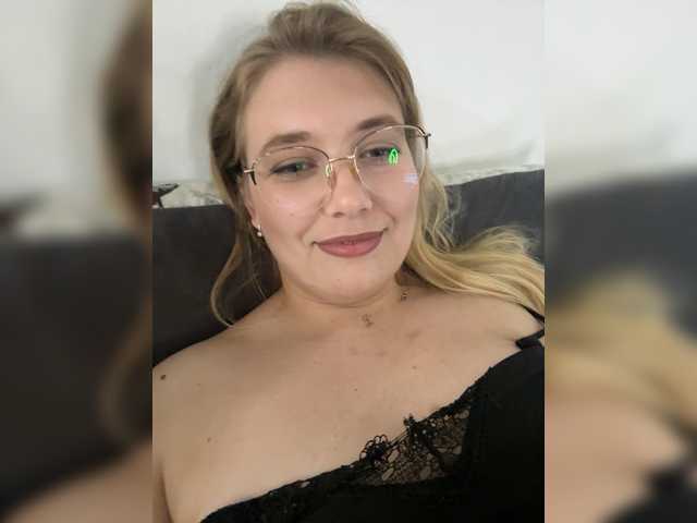 Masia-1's BongaCams show and profile