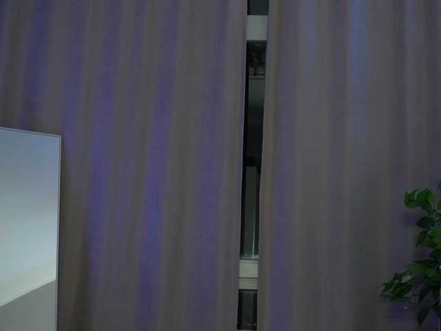 Fina771's BongaCams show and profile