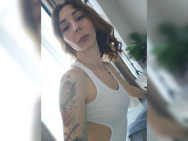 Fina771's BongaCams show and profile