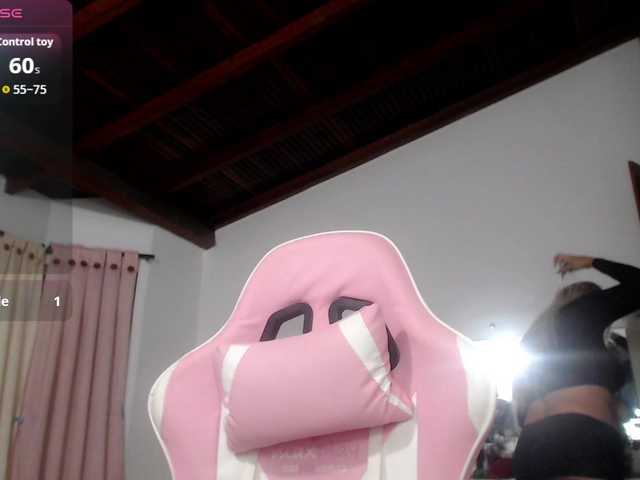 karla-parker's BongaCams show and profile