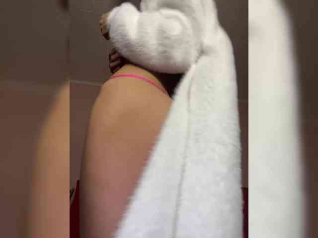 _MILAshaaa_ webcam