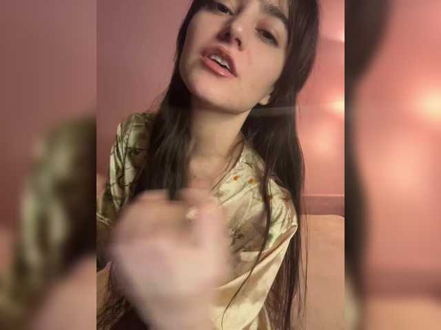 Asya-'s BongaCams show and profile