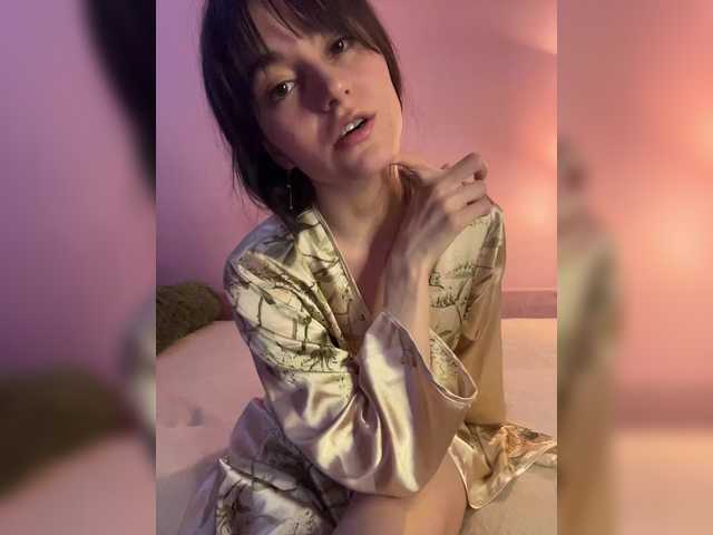 Asya-'s BongaCams show and profile