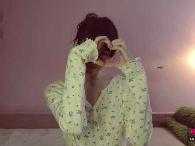 Asya-'s BongaCams show and profile