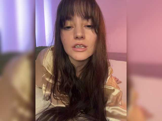 Asya-'s BongaCams show and profile