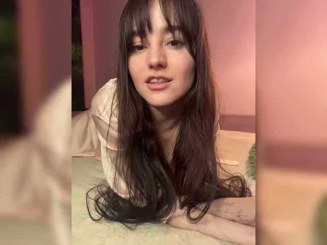 Asya-'s BongaCams show and profile