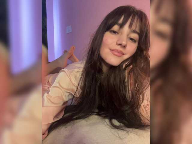 Asya-'s BongaCams show and profile