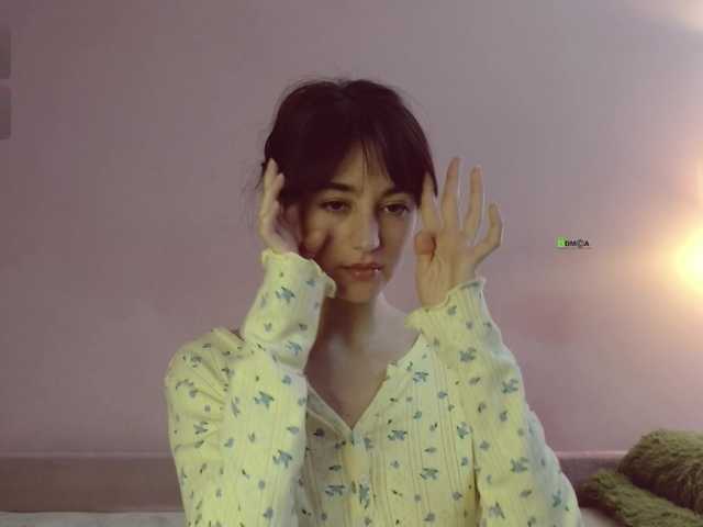 Asya-'s BongaCams show and profile