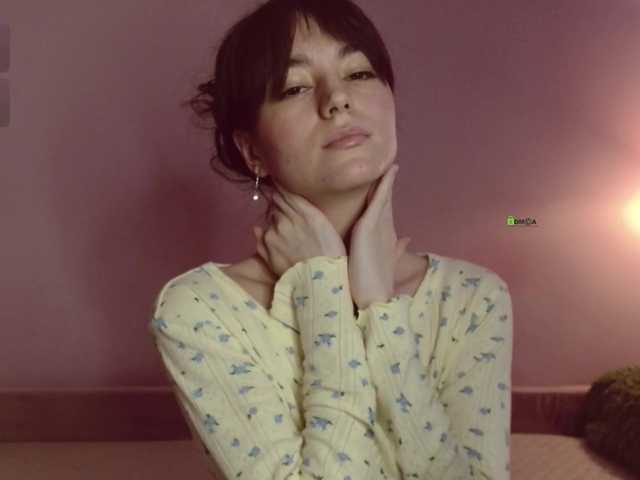 Asya-'s BongaCams show and profile