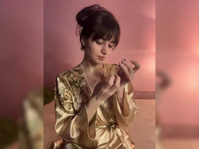 Asya-'s BongaCams show and profile