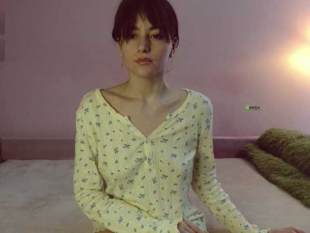 Asya-'s BongaCams show and profile