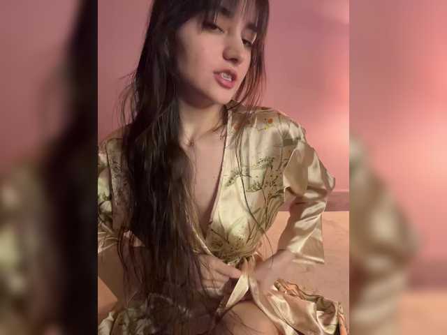 Asya-'s BongaCams show and profile