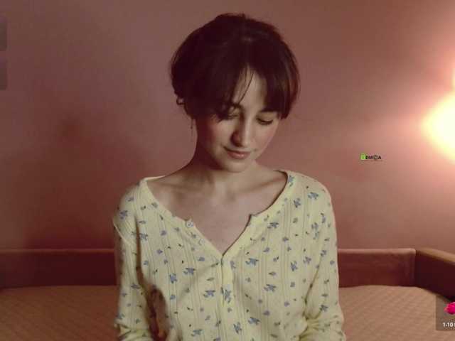 Asya-'s BongaCams show and profile