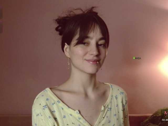 Asya-'s BongaCams show and profile