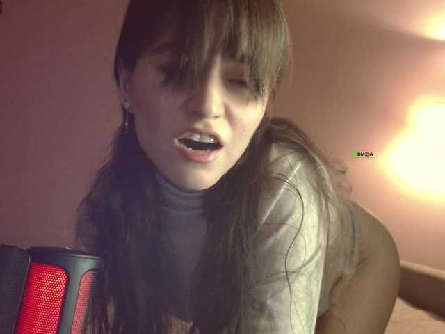 Asya-'s BongaCams show and profile