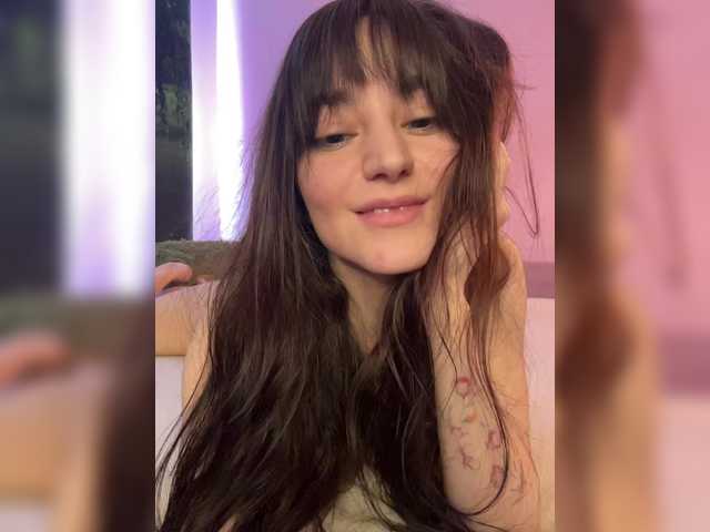 Asya-'s BongaCams show and profile