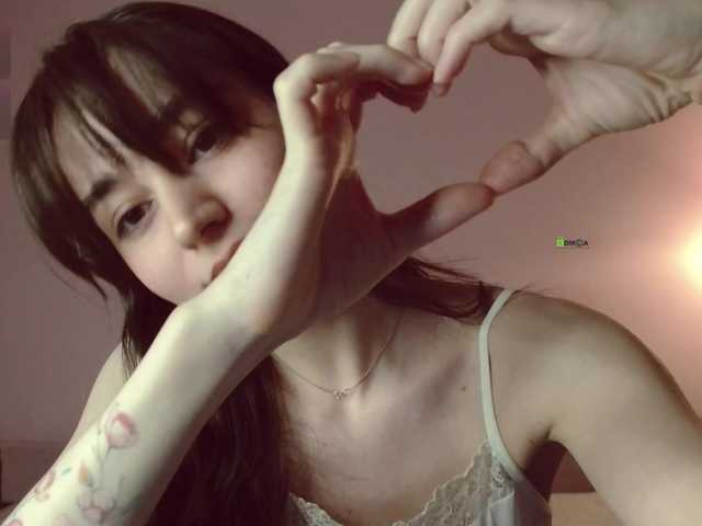 Asya-'s BongaCams show and profile