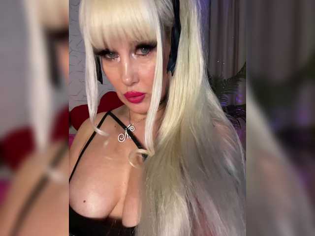 Marta80a's BongaCams show and profile