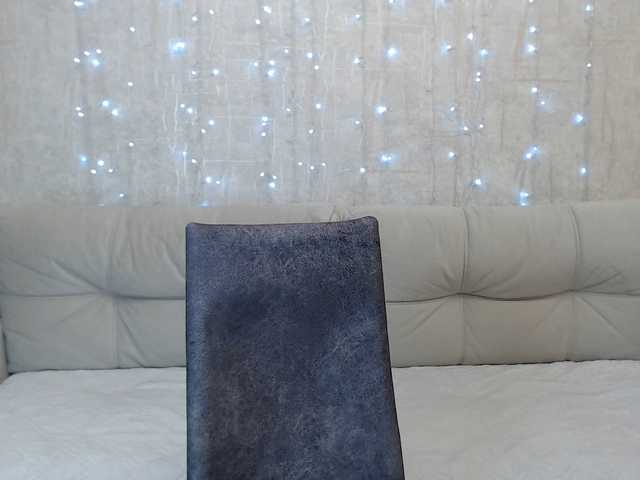 AngelinaCute's BongaCams show and profile