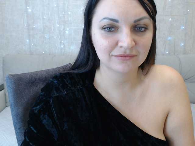 AngelinaCute's BongaCams show and profile